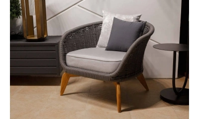 Кресло уличное с подушками