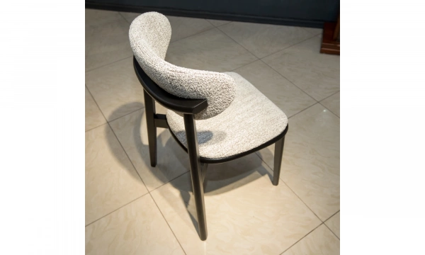 Стул Saloni Barcelona