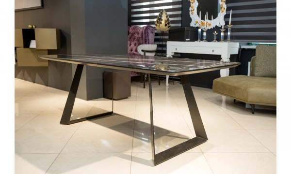 Обеденный стол Saloni Toronto