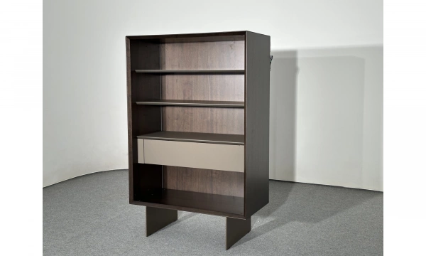 Витрина Saloni Riva