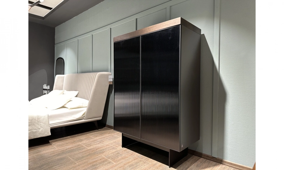 Витрина Saloni Hiro - фото 3