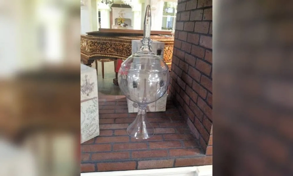 ваза стеклянная - фото 1