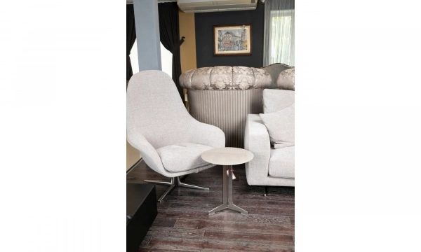 Столик FLEXFORM Fly Satined