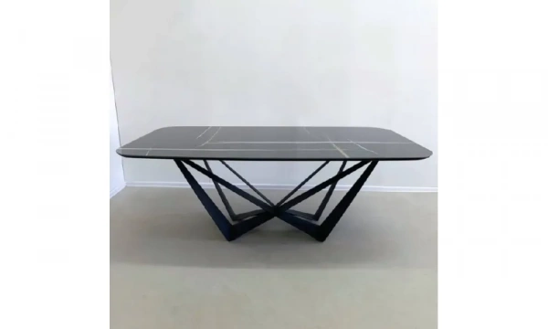 Обеденный стол FACTURE PROJECT DARIUS