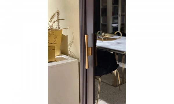 Шкаф витрина TIMBER Венеция