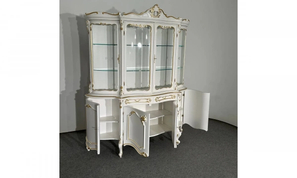 Витрина Pinotti Roberto