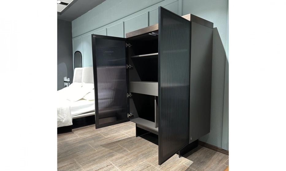 Витрина Saloni Hiro - фото 7