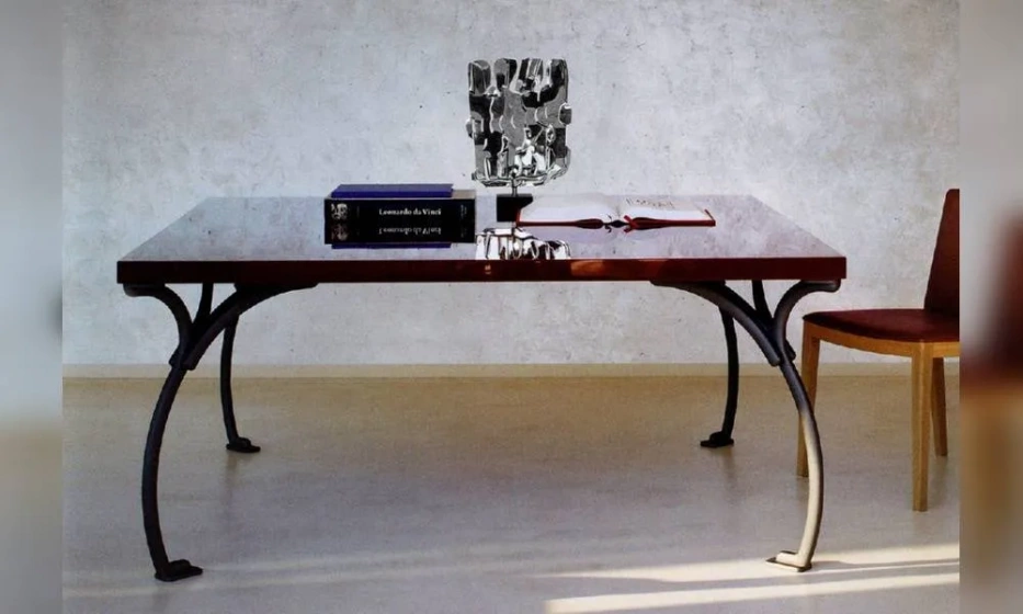 Стол Poltrona Frau Sangirolamo - фото 1